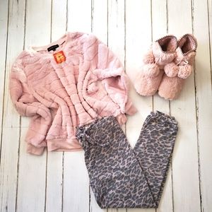 Cozy sweatpants 💛